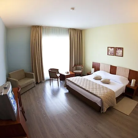 Hotel Mogorjelo