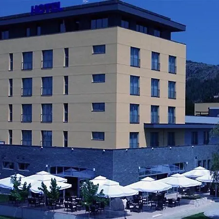 Hotel Mogorjelo