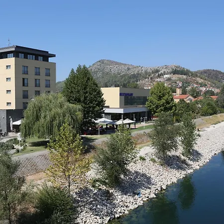 Hotel Mogorjelo